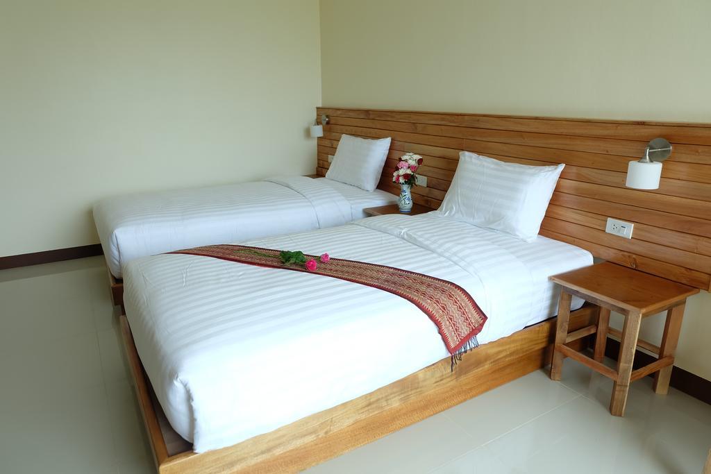 Chatin Guesthouse Khao Lak Exterior photo