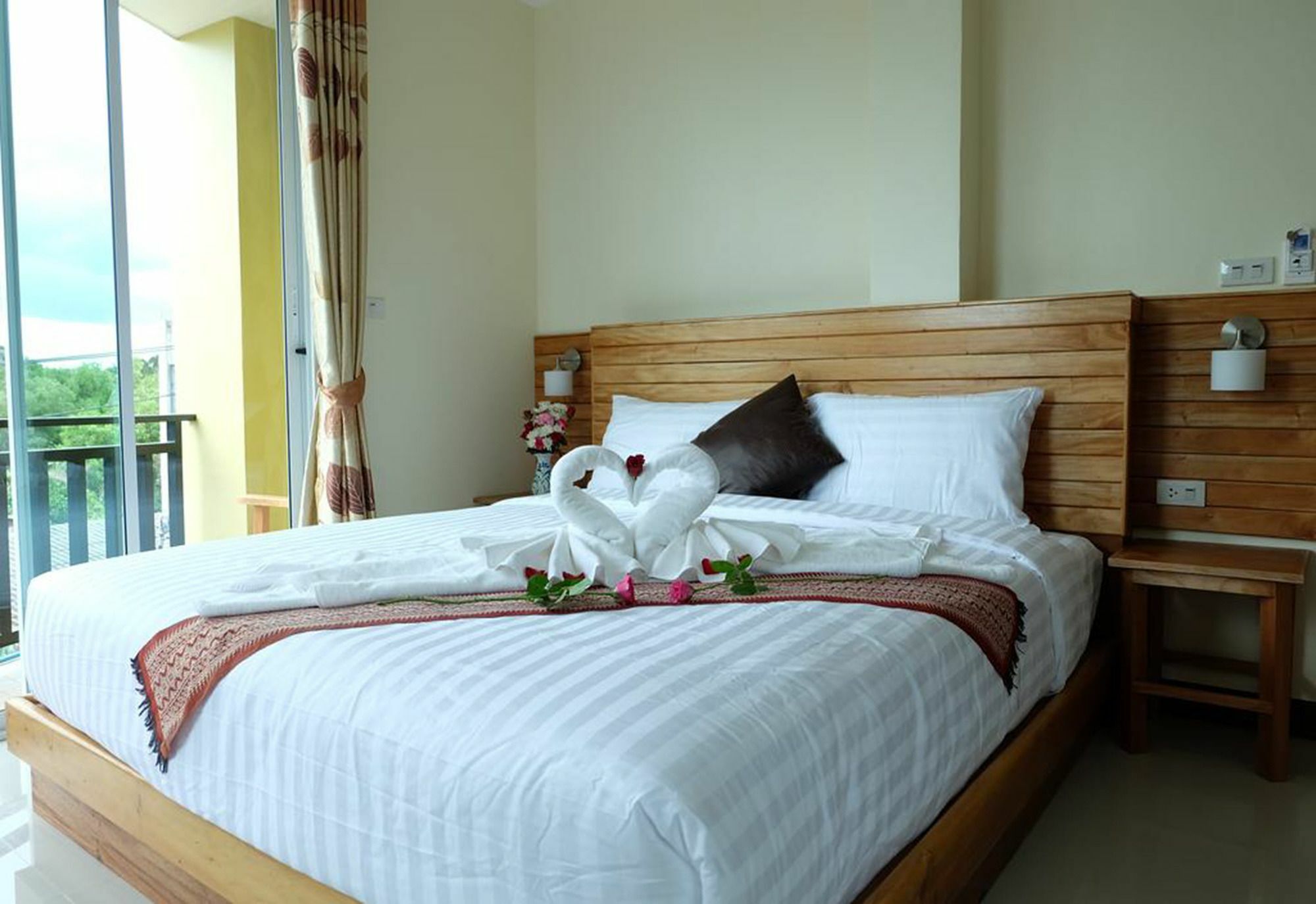 Chatin Guesthouse Khao Lak Exterior photo